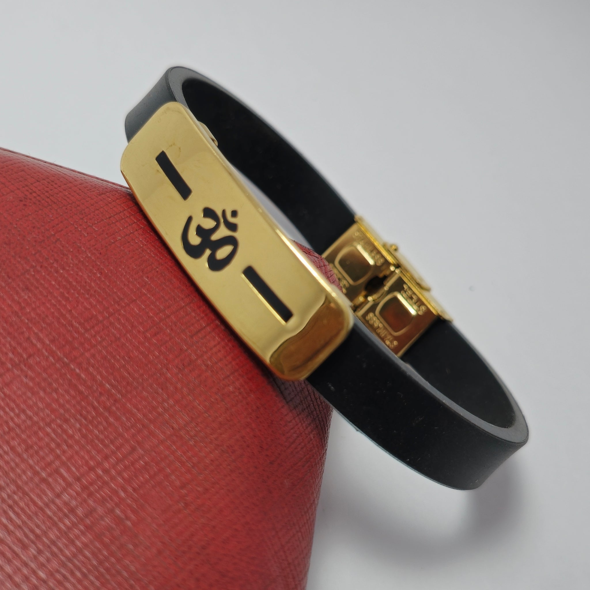 Om Silicon Belt Men's Gold Bracelet