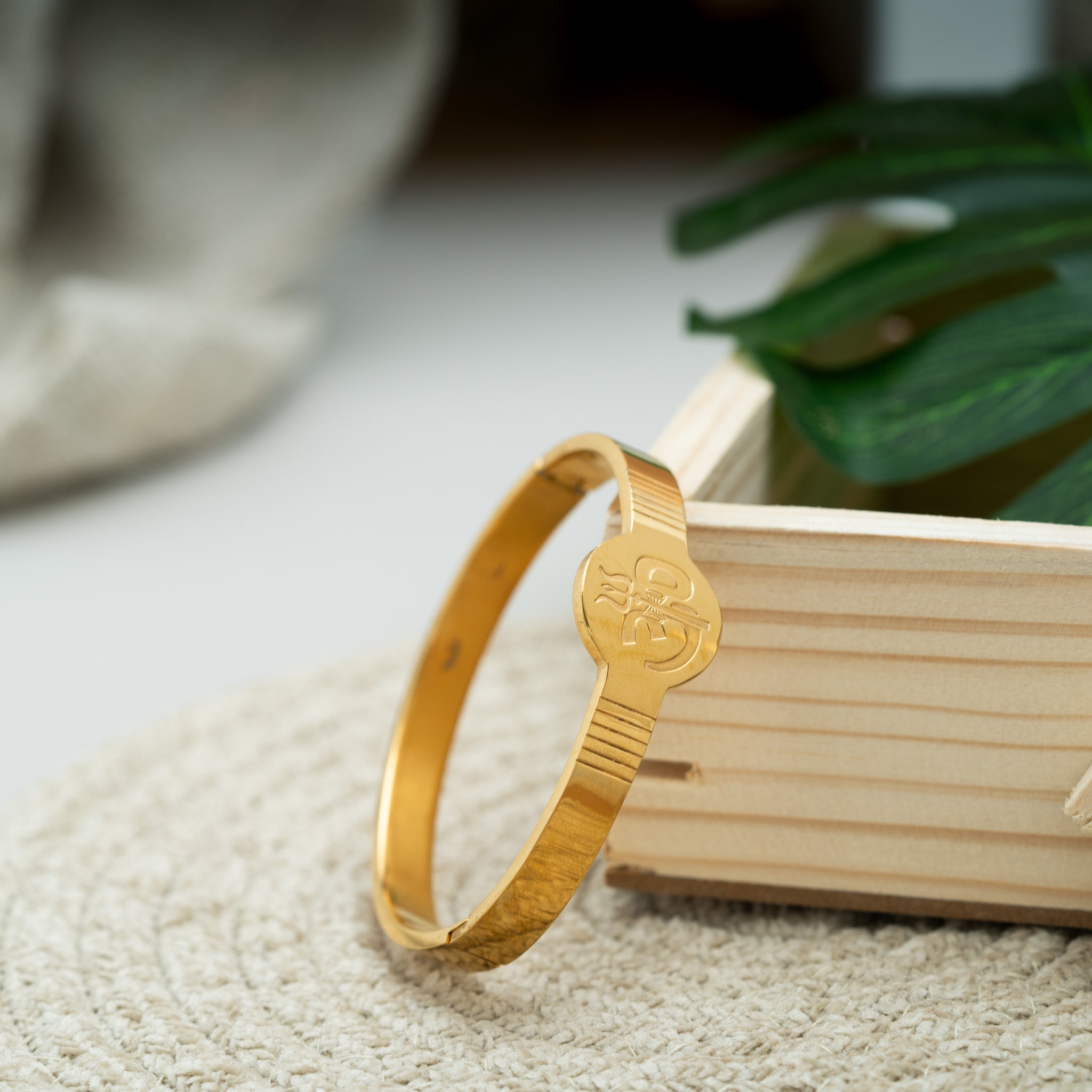 Om Gold-Plated Men's Kada Bracelet